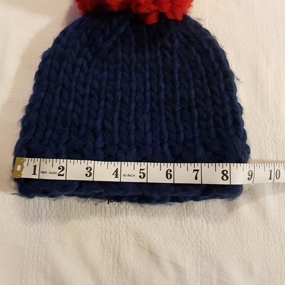 BCBGeneration women's hat big red Pom pom Macy's Exclusive - Picture 6 of 7